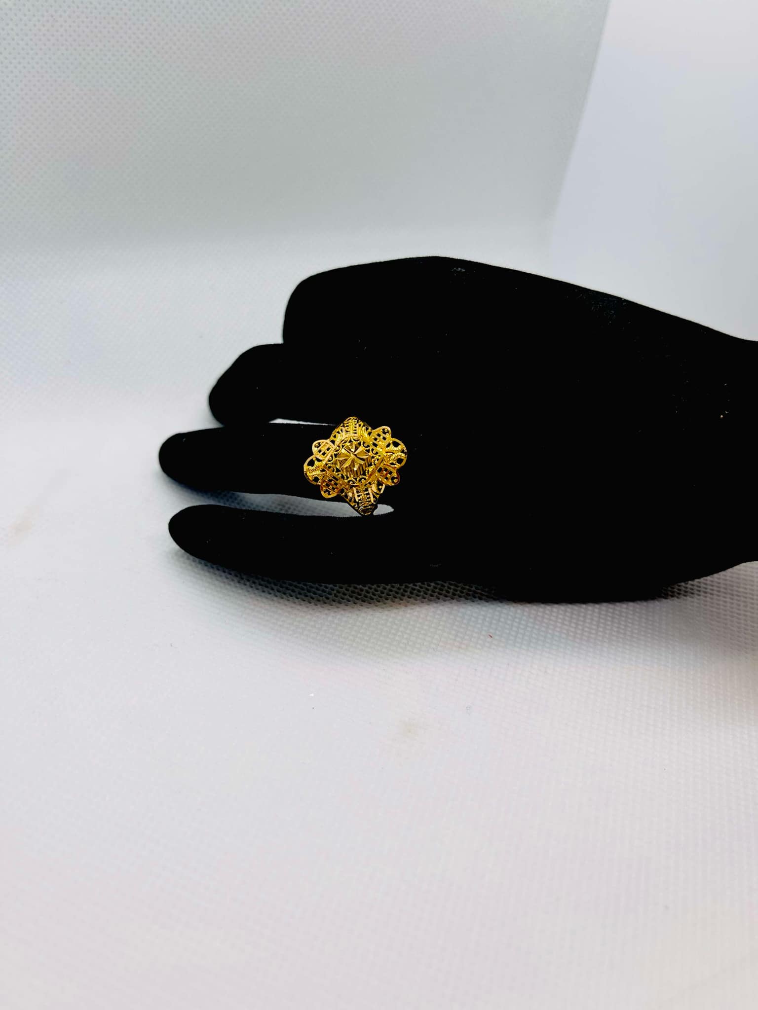 Rng-15 - Female Fingering Design