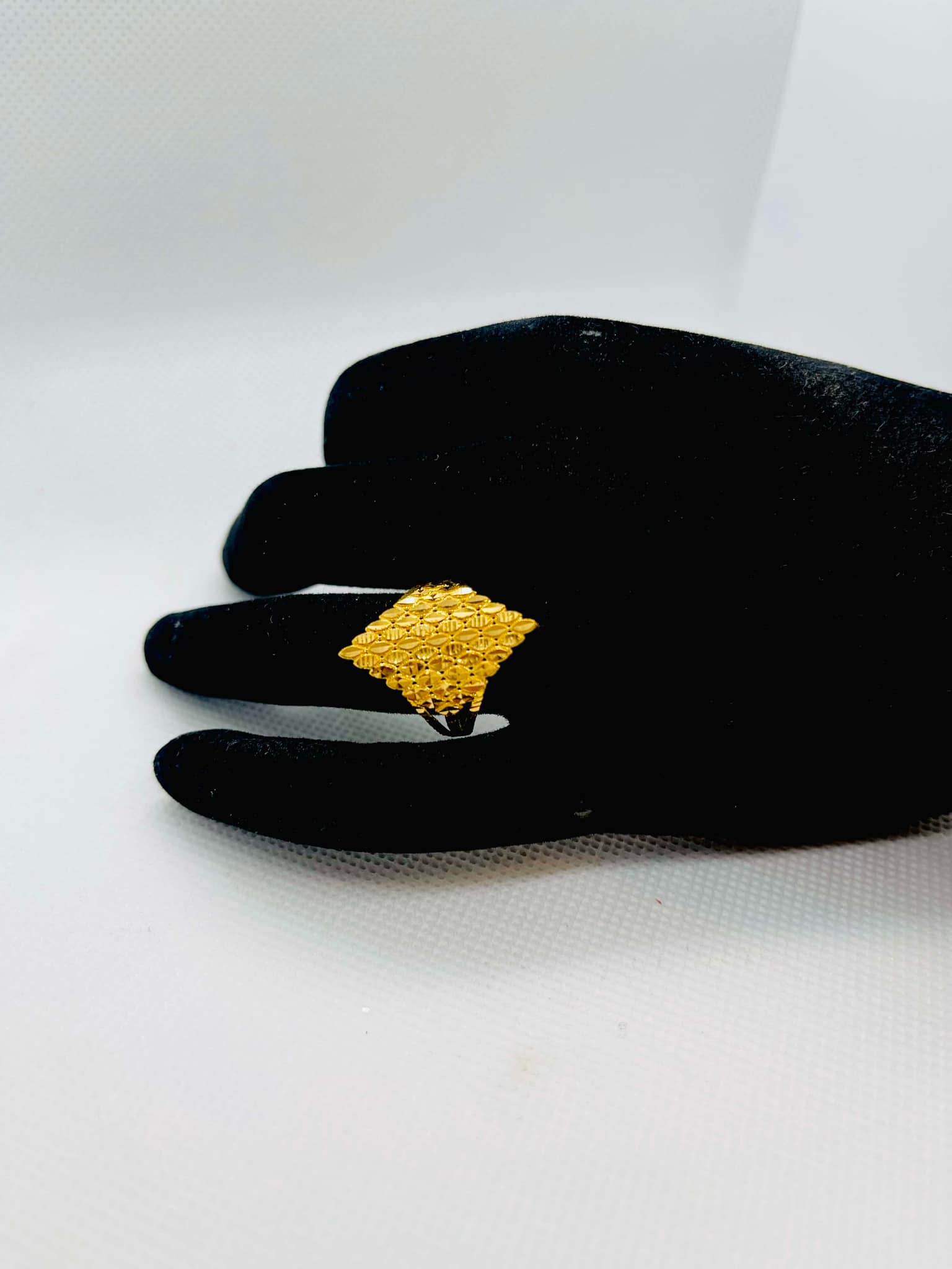 Rng-16 - Female Fingering Design