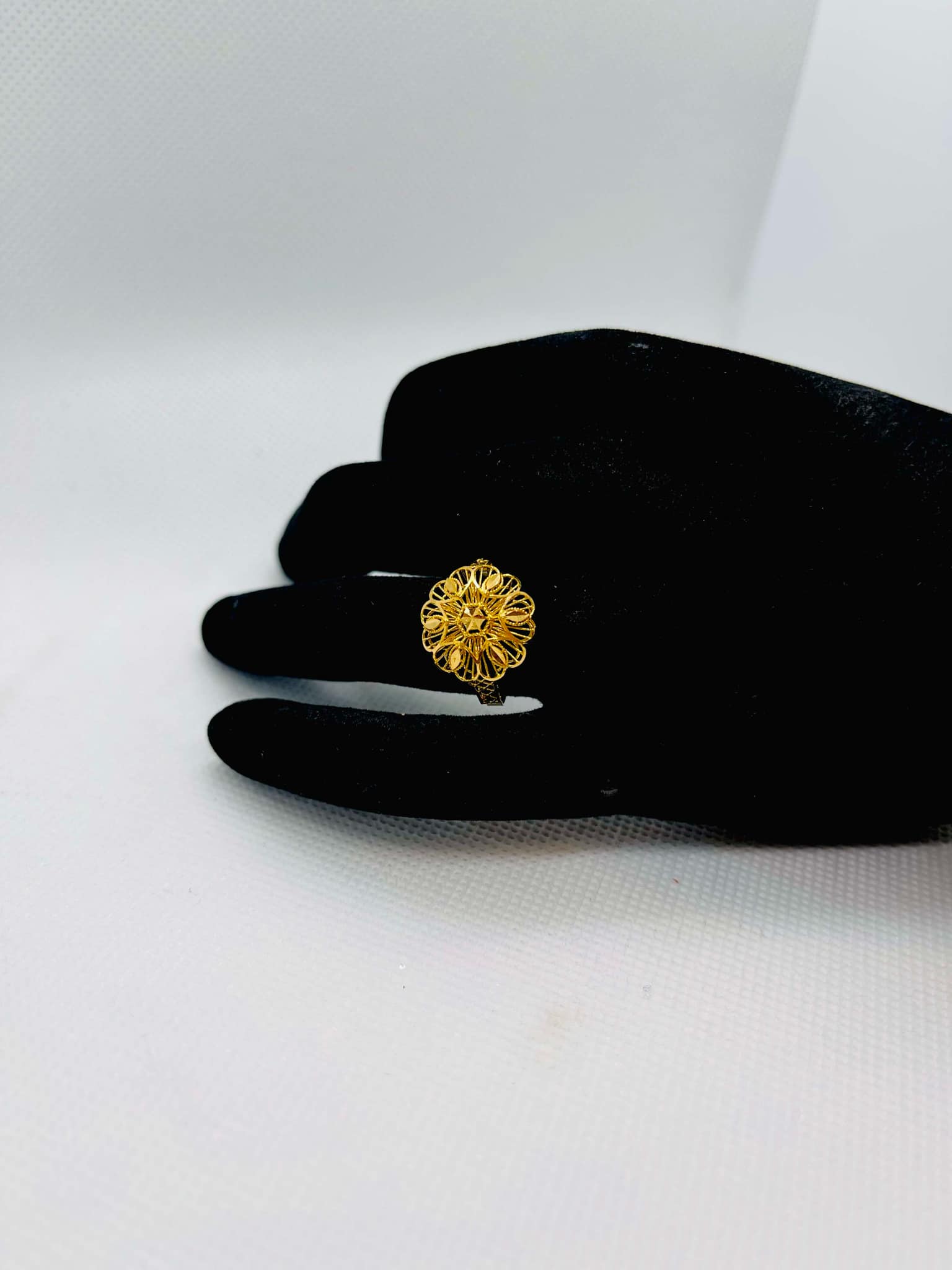 Rng-20 - Female Fingering Design