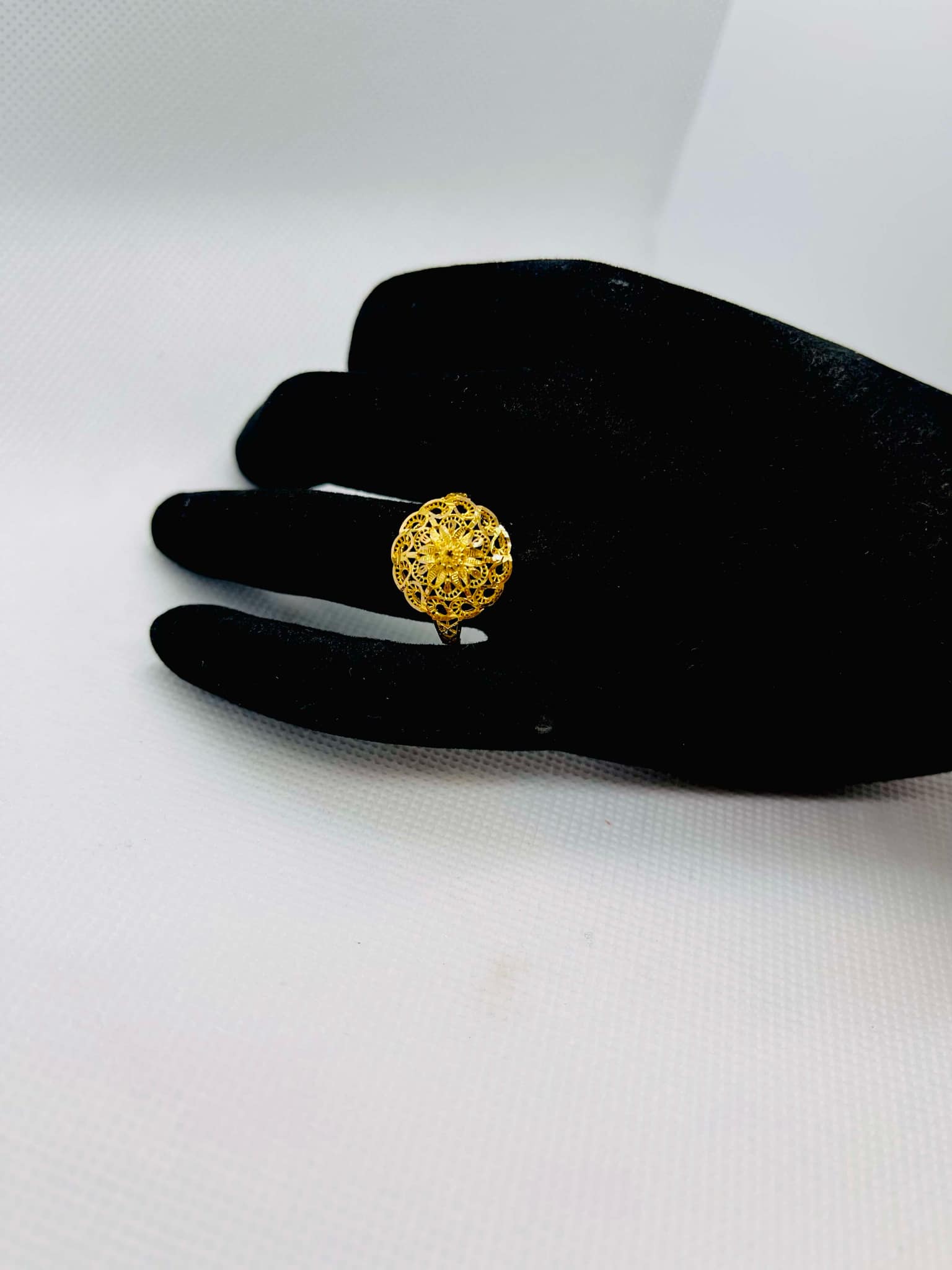 Rng-24 - Female Fingering Design