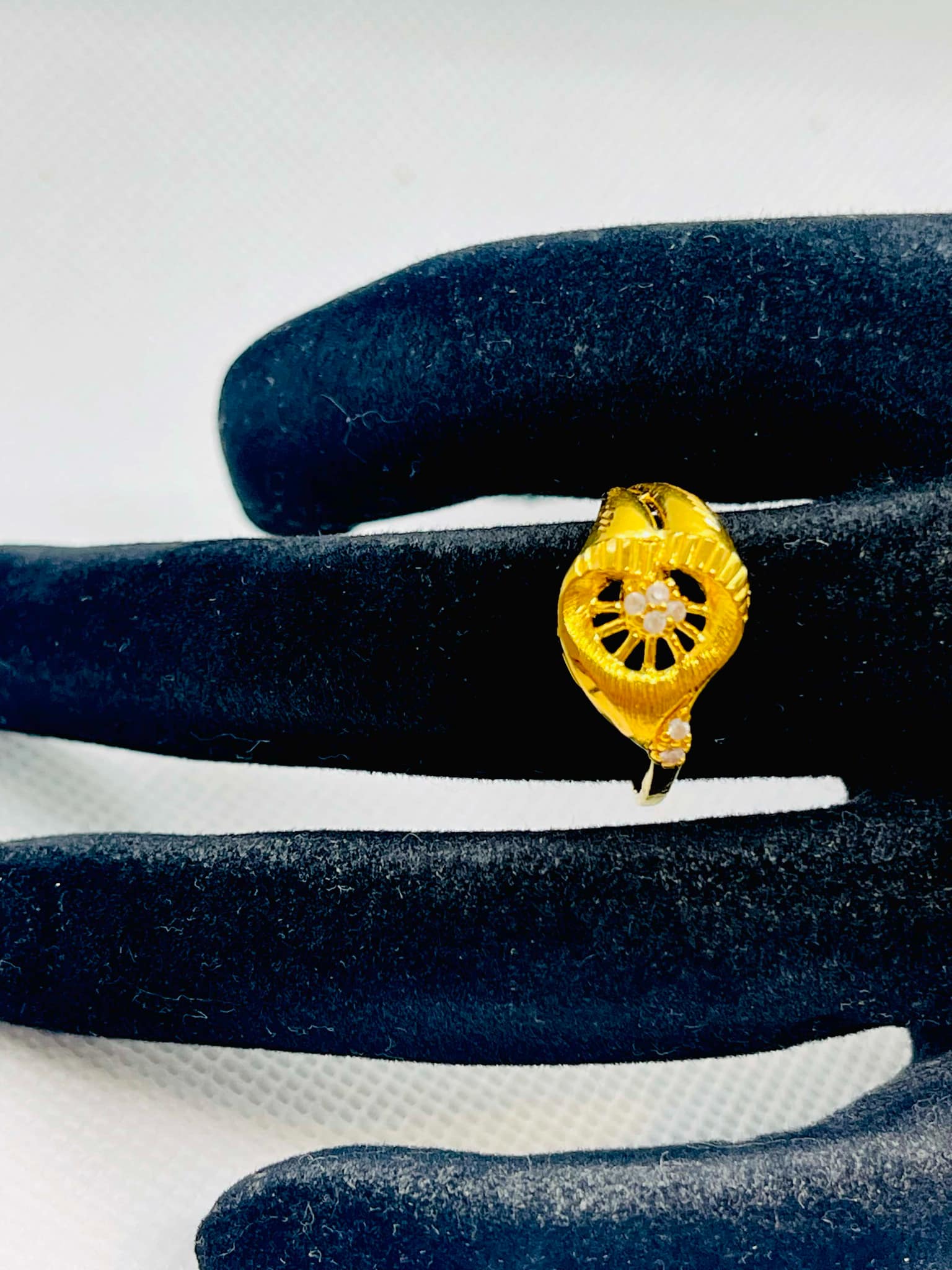 Rng-4 - Female Fingering Design