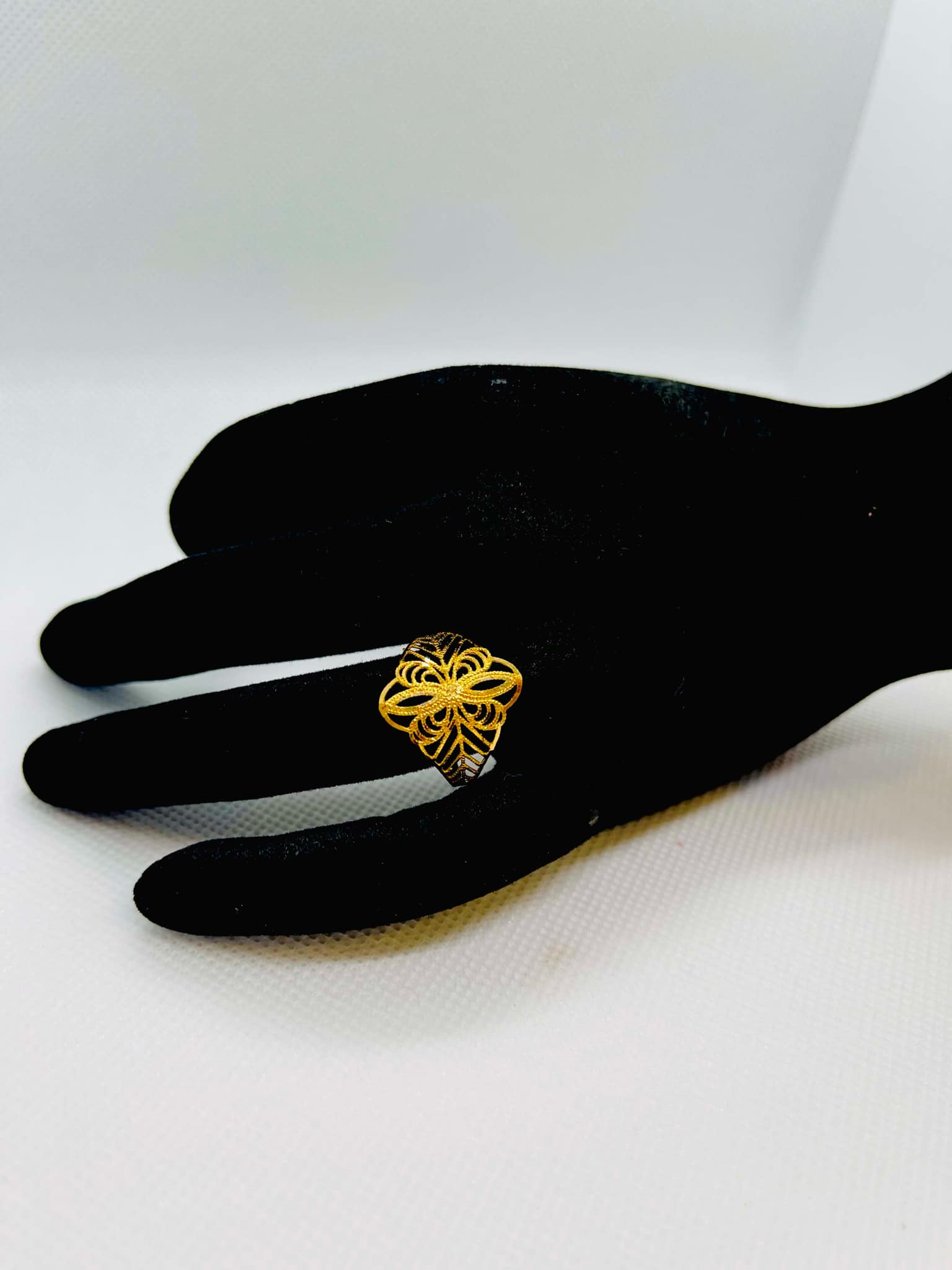 Rng-5 - Female Fingering Design