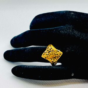 Rng-9 - Female Fingering Design